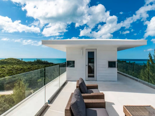 Luxurious Beachfront Estate in Eleuthera